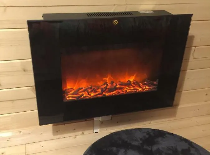 Maison De Bed & Breakfast 2*