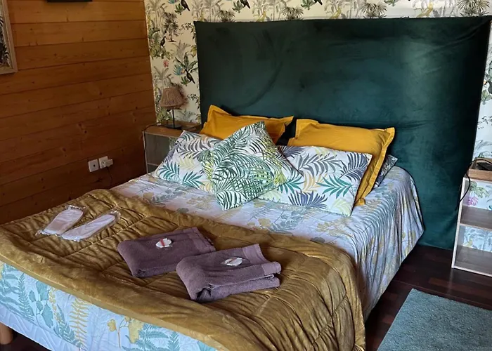 Bed & Breakfast Maison De 2*